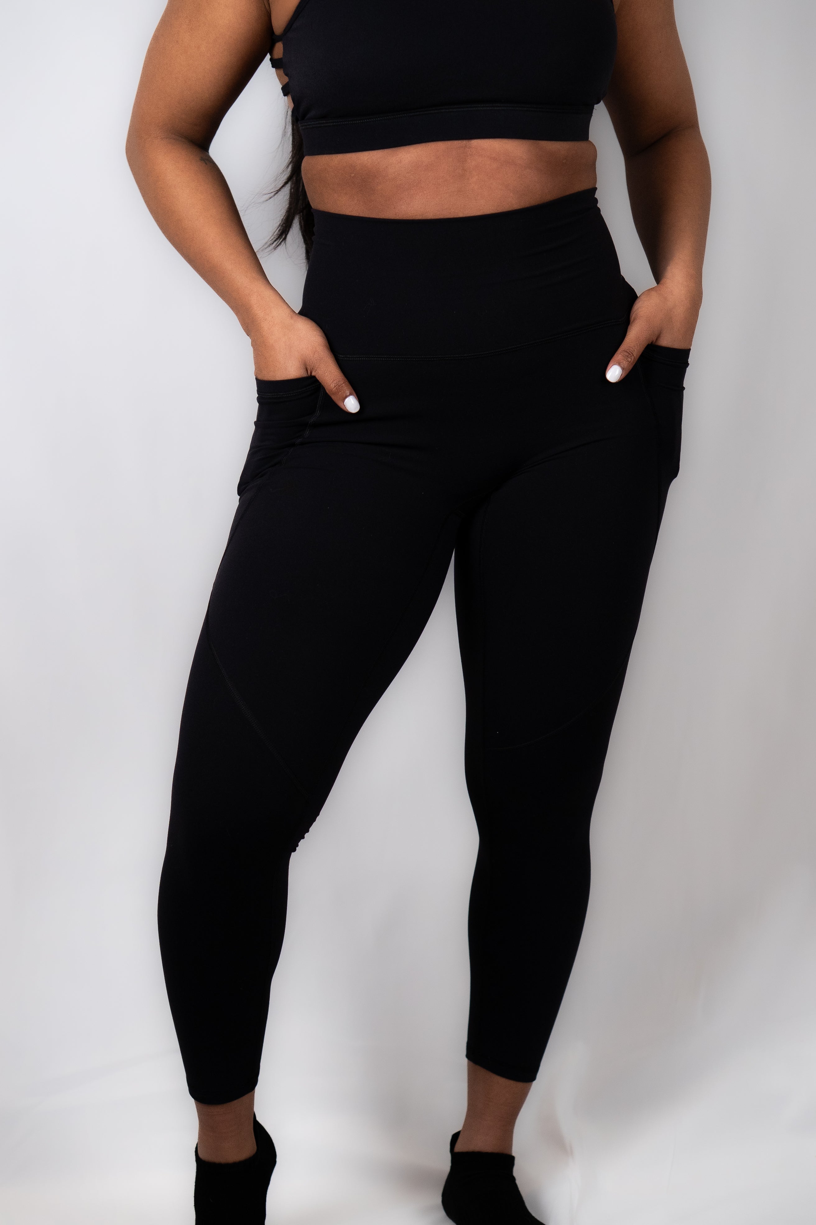 BEST SELLER: High Waisted Super Soft Leggings with Pockets