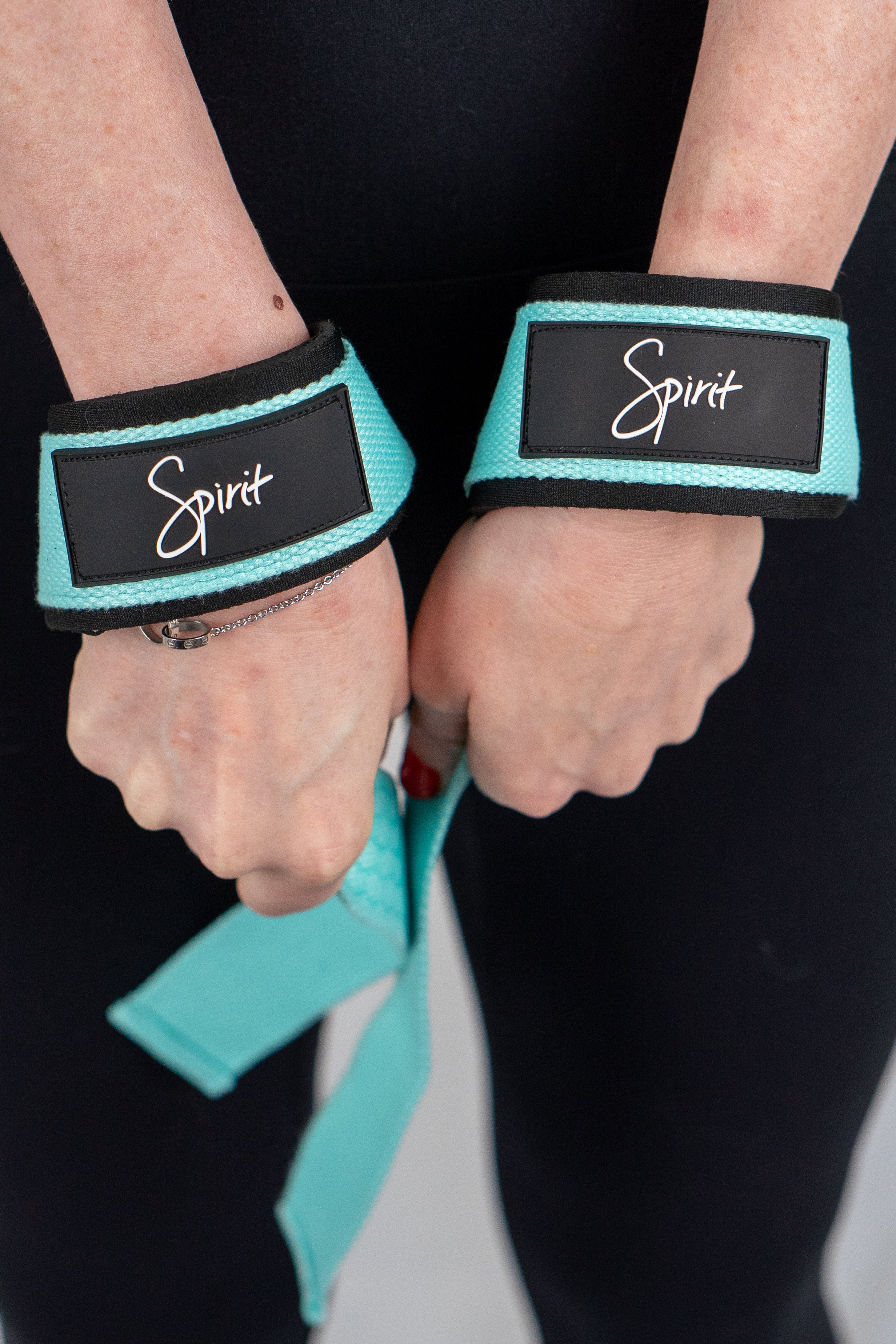 Adjustable Weightlifting Wrist Straps