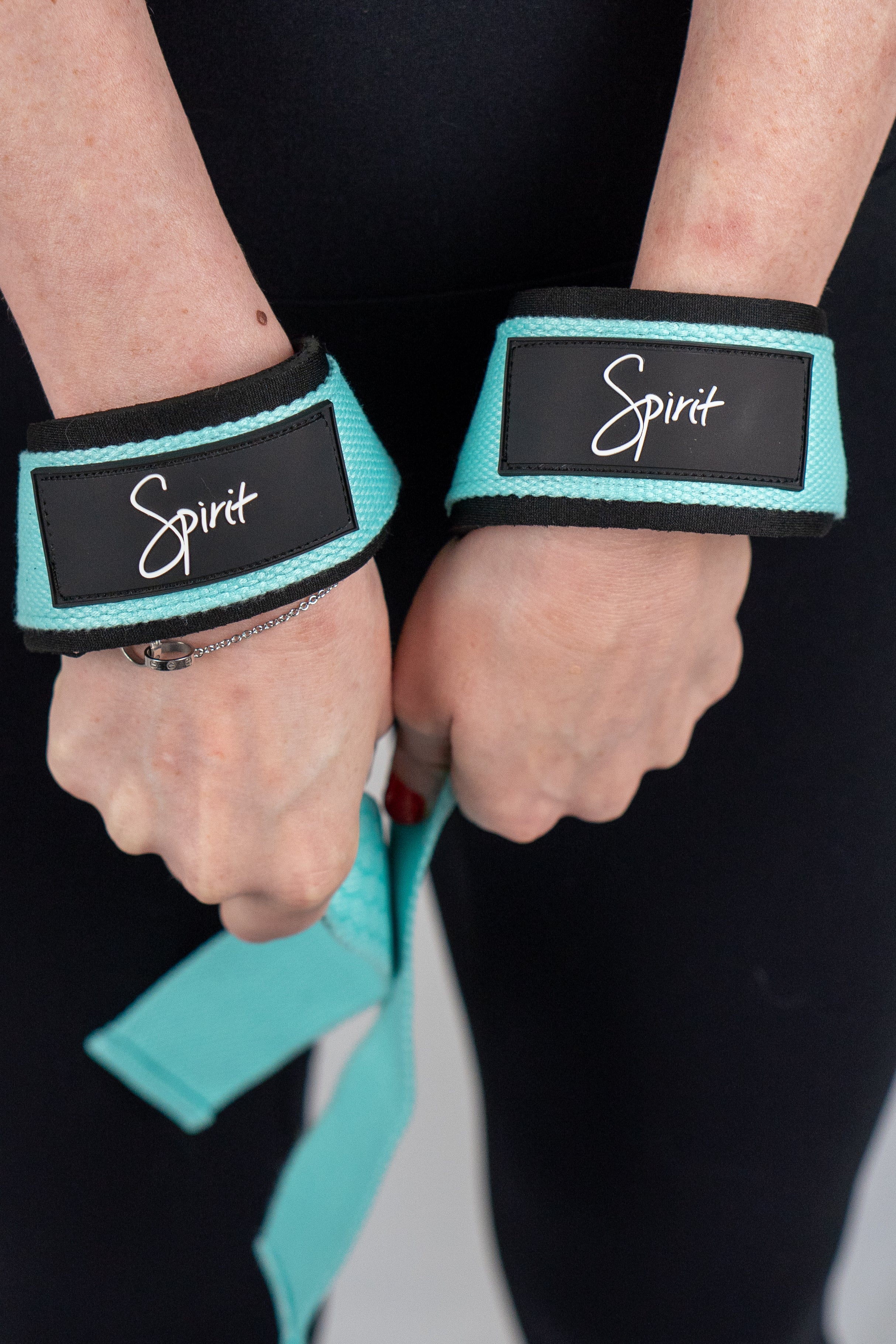 Adjustable Weightlifting Wrist Straps